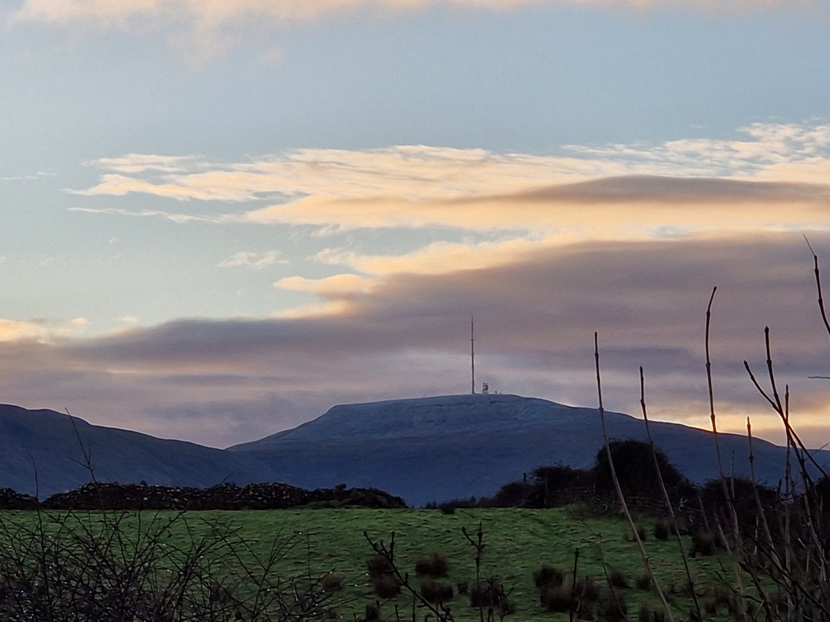 lyn_foley's tweet photo. First sprinkling of snow on #truskmore #sligo https://t.co/OUQpBh7j4O