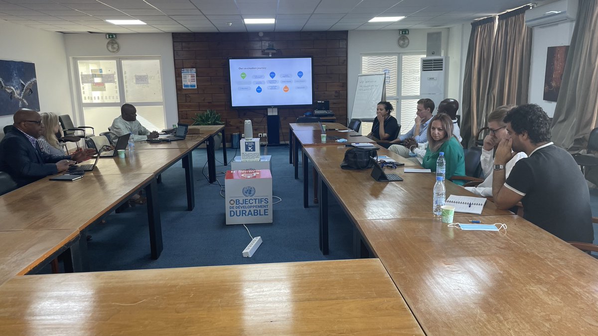 unis_sahel's tweet photo. #HappeningNow in #Dakar🇸🇳
UNISS Regional Meeting on the operationalization of the Humanitarian-Dev't-Peace #Nexus in the #Sahel as the new way of working for various actors in the region. Also learning best practices from Cameroon, #IOM data Hub &amp; the Nexus Academy
#ThrivingSahel https://t.co/dPIfrjxY4V