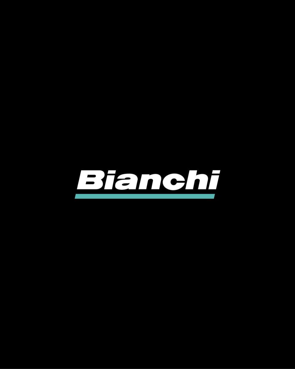 BianchiJAPAN's tweet photo. ハイパーバイク：Oltre RC。ビアンキのエアロレーシングバイクの最上位モデル

レパルトコルサのコンポーネント：RC50/RC65 SBPTech カーボンホイール、RC139 Carbon Airサドル

#OltreRC #BianchiOltre #Oltre #BianchiRepartoCorse #RepartoCorse #Aerovolution #ビアンキ #Bianchi #RideBianchi https://t.co/a83eZpgIdz