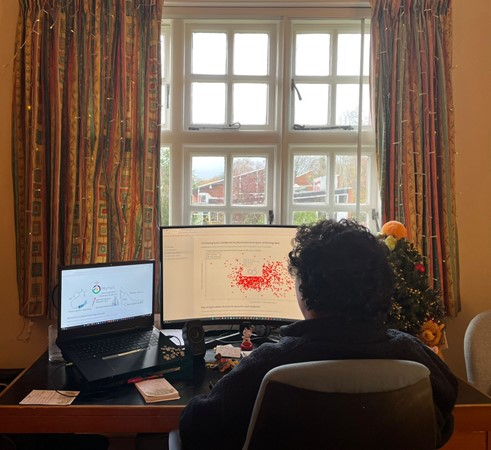 ChemCambridge's tweet image. Did you know that the pharmacokinetic properties of a drug, including its volume of distribution and clearance, can greatly impact its effectiveness and potential side effects? #pharmacokinetics #drugdiscovery #volumeofdistribution #clearance