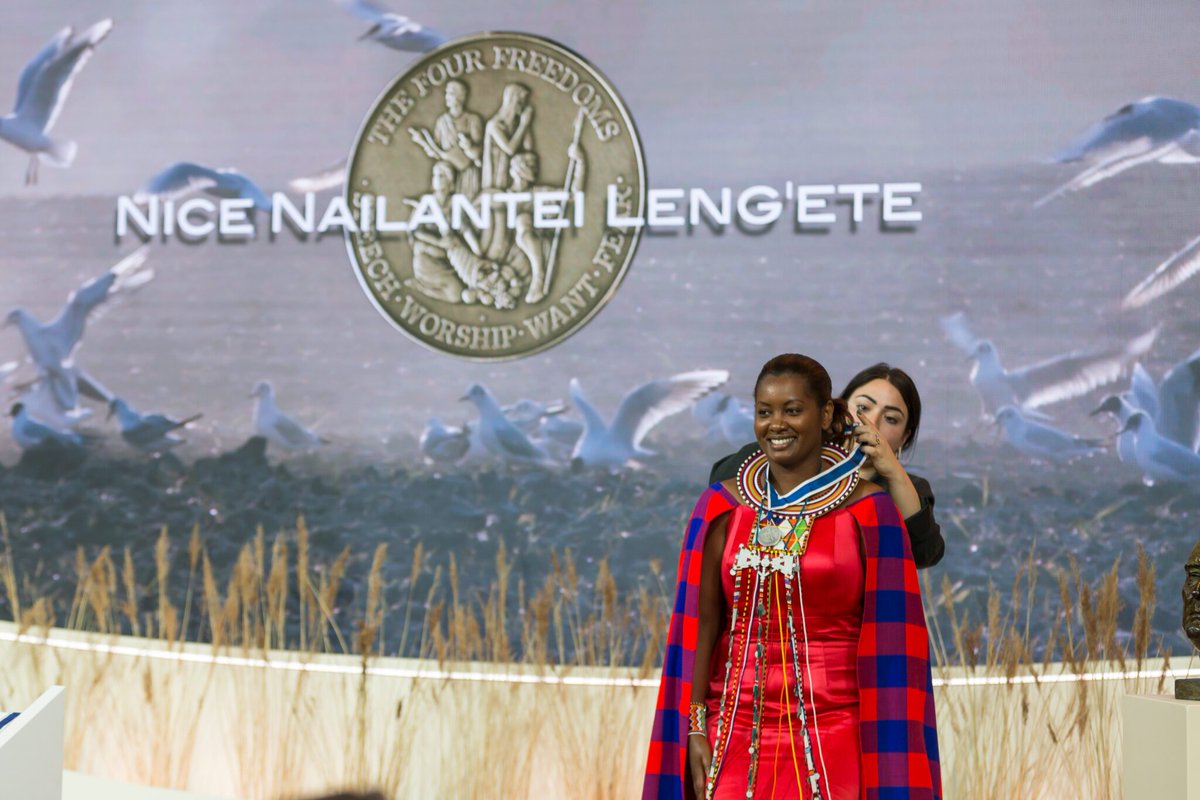 WashFellowship's tweet photo. #TBT to #YALI2016 Alumna @NiceLengete receiving the @Four_Freedoms Freedom from Want Award. Nice is committed to helping #endFGM and fights for education, healthcare for young #Kenyan girls: https://t.co/q9hCCn3m3V #16Days @ECAatState @exchangealumni @USEmbassyKenya https://t.co/THHd1Co4C4