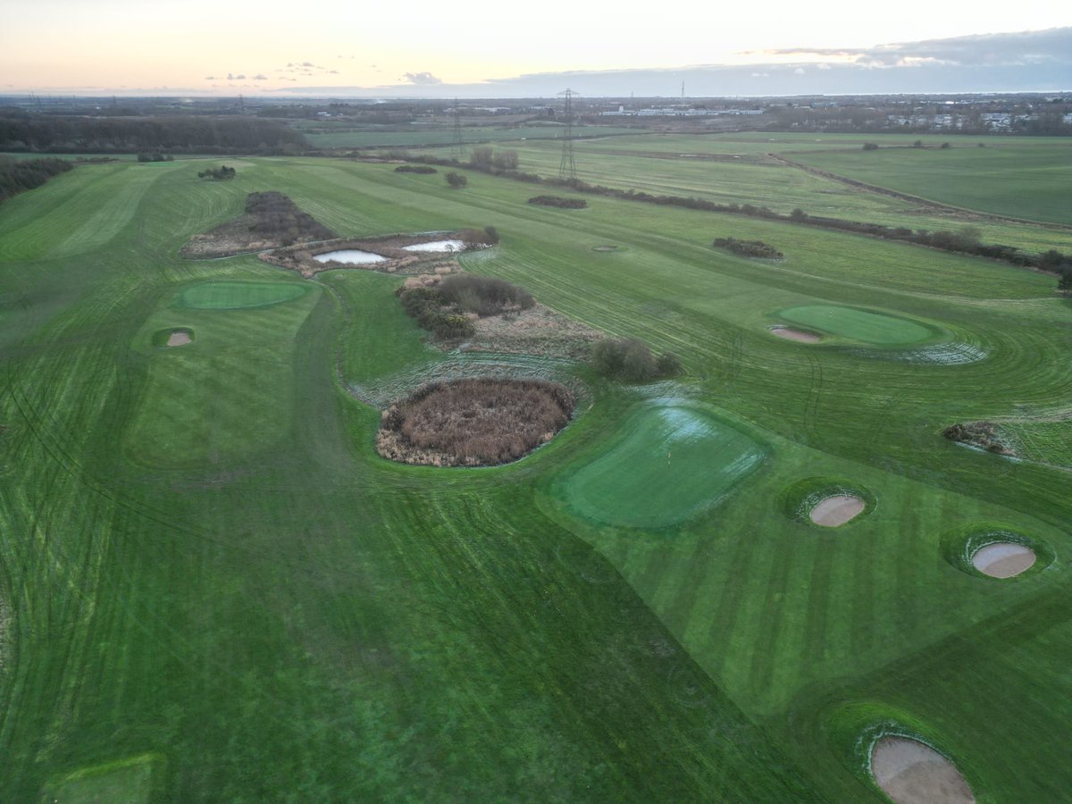Staining Lodge Golf tweet media