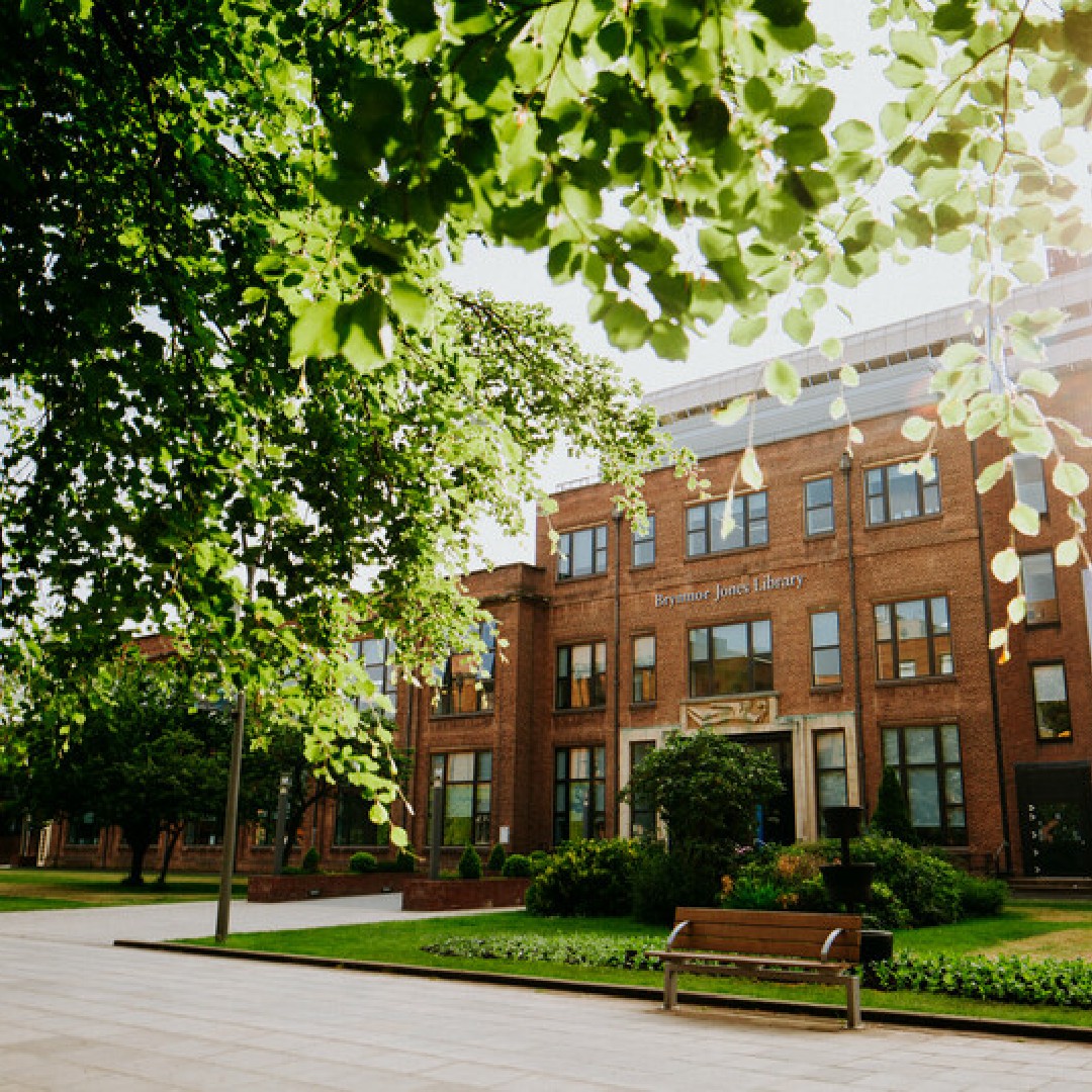 Are you an early bird or a night owl when it comes to studying? 🦉

Regardless of your preference, our library is currently open 24hrs a day - so you can be productive at the time that works best for you.