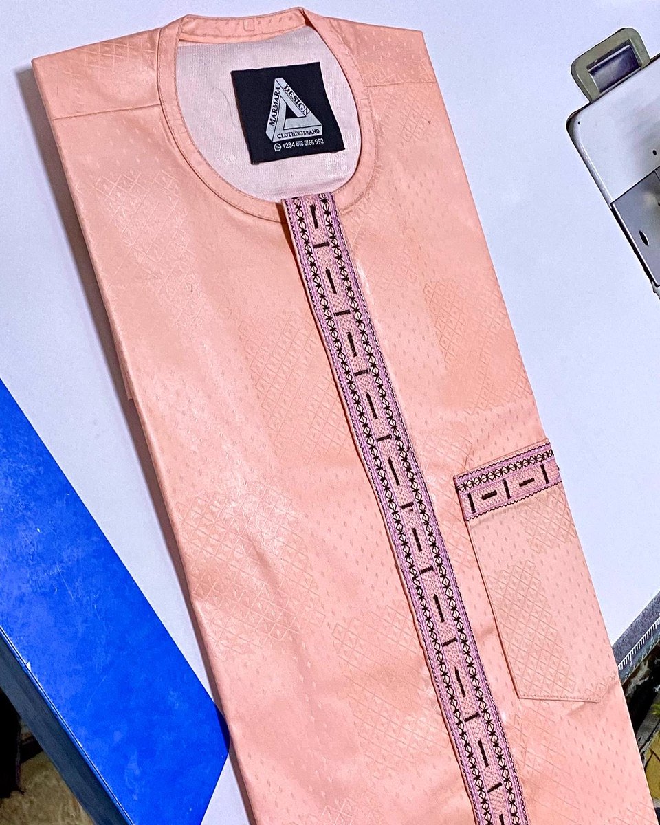 marmara_design's tweet image. Price 30k #call ☞ whatsapp 
☎️ 08030766992,

🔺the luxury art of tailoring 🧵
🔺bespoke kaftan
🔺it’s  international wide delivery ✈️