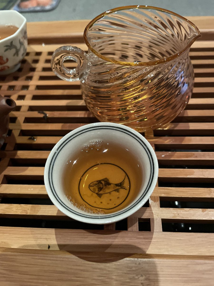 luneandchacha's tweet photo. あと15分😭😭
ホントはビールでも飲みながら盛り上がりたいけどさっきワクチン接種してきたばかりだから、諦めて私らしくお茶を飲みながら待機。#andTEAM #andTEAM_DEBUT #andTEAM_デビューショーケース https://t.co/uVXK0jY9fJ