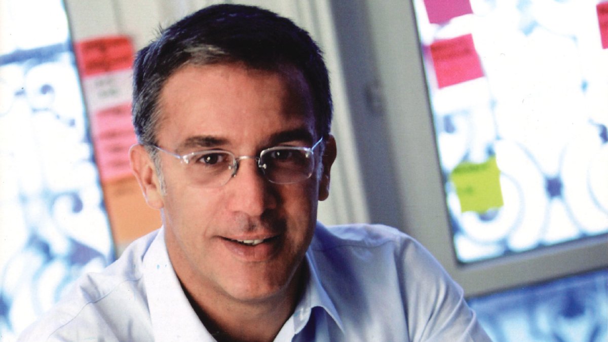 France Télévisions rend hommage à Franck Saurat. 

Les équipes de <a href="/Francetele/">France Télévisions</a> saluent avec émotion la mémoire de ce grand producteur avec lequel elles ont écrit des pages marquantes et emblématiques de la télévision publique depuis plusieurs décennies.

francetvpro.fr/contenu-de-pre…