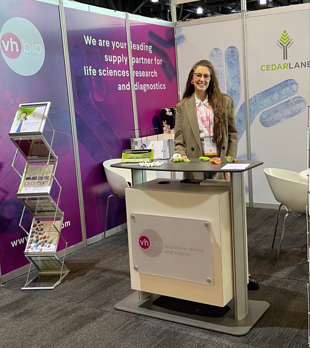 AlexandriaKilv1's tweet photo. It’s the last day of the #BSI22 conference today! I hope you have enjoyed it! If you haven’t visited the #VHBio stand yet please drop by for a chat about our partner #Cedarlane :) https://t.co/Jj51koM8u6