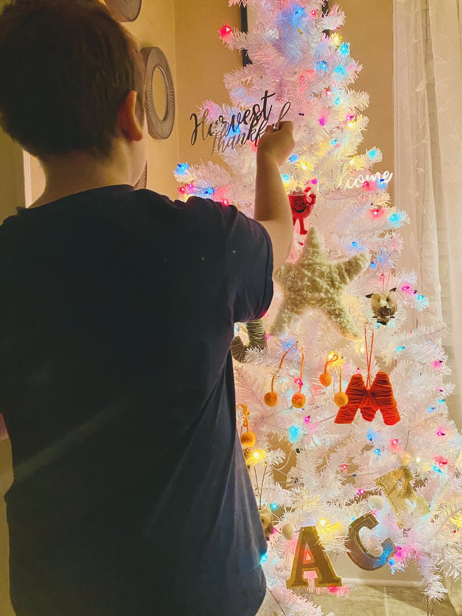 MomsRealLife's tweet photo. Miles decorated our Christmas tree this year. 
It is a thrill for him to do so. It makes him incredibly happy. 

As he added ornaments to the branches, I couldn’t help but relate this sort of ceremony to the way God delights in arranging our lives for His glory (cont. 👇🏻). https://t.co/xDNoLgIHLF