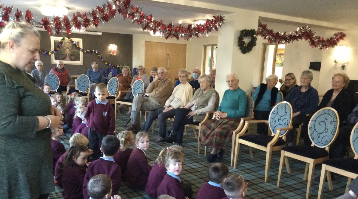 EllisonPrimary's tweet image. Year 2 had a wonderful time singing songs from their upcoming Nativity at Adlington House yesterday. The residents were very impressed and touched by the children’s singing and their exemplary behaviour. #Ellisoncommunity