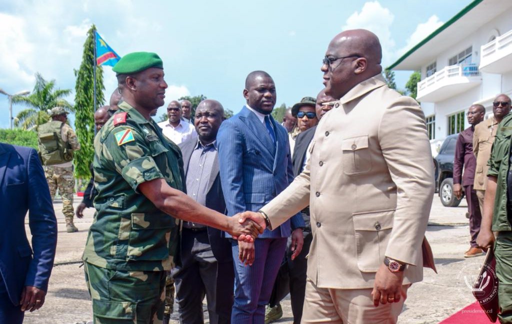 #RDC 08.12.2022|#Muanda
Le Chef de l'État, Félix-Antoine Tshisekedi  Tshilombo séjourne, depuis la soirée d'hier mercredi, dans la ville côtière de Muanda (Kongo Central) pour une visite d'inspection des travaux de construction du port en eaux profondes de Banana.