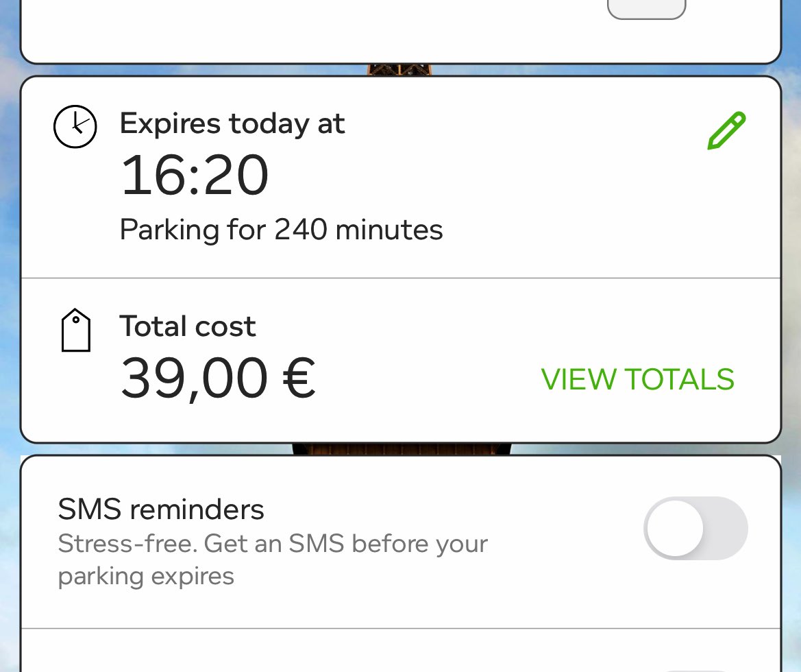Cillers101's tweet photo. @Mairiedu11 how is this ok? I literally live on this street, yet I’m forced to pay this for 4 hours of parking. https://t.co/VXVqklQAzu