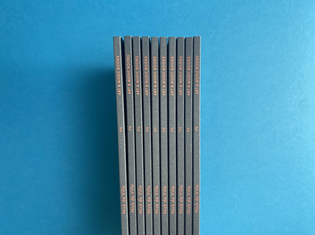 Ex Why Zed (@exwhyzedprint) on Twitter photo New from <a href="/Art_Music_Book/">Art & Music</a> is “Self-Portraits, Irony and Nostalgia in the Album Covers of Bob Dylan 1962-80”.
Released to coincide with the 60th anniversary of Bob Dylan's eponymous debut album.
#bobdylan #artandmusic #artbooks New from <a href="/Art_Music_Book/">Art & Music</a> is “Self-Portraits, Irony and Nostalgia in the Album Covers of Bob Dylan 1962-80”.
Released to coincide with the 60th anniversary of Bob Dylan's eponymous debut album.
#bobdylan #artandmusic #artbooks