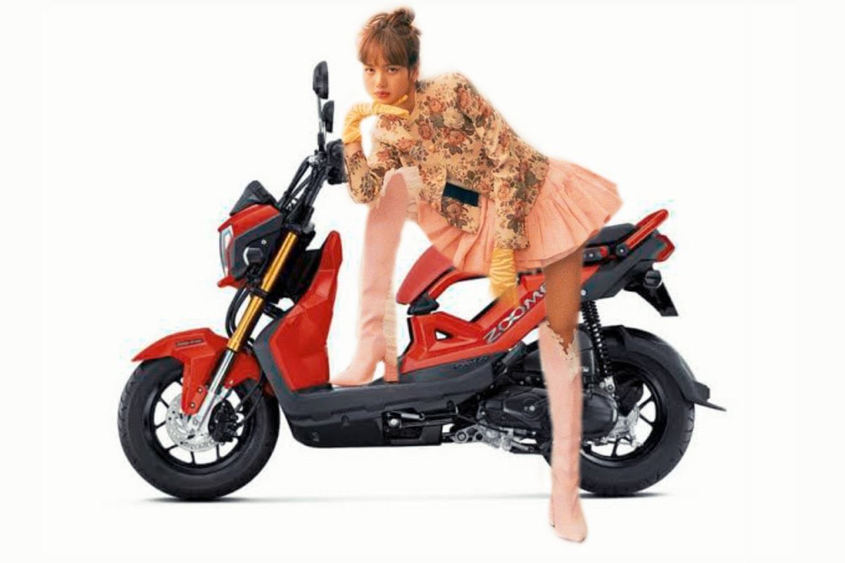 lalice79's tweet photo. @jnndeuq Besok besok naik motor aja sm w https://t.co/hRsIdHJwRa