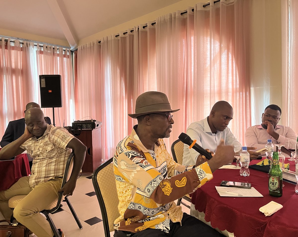 OMCA TOGO (@omcatogo) on Twitter photo <a href="/OmcaTogo/">OMCA TOGO</a> a convié des partenaires des #médias en ligne, de la télévision, de la radio et de la presse écrite à un déjeuner de presse. <a href="/OMCATOGO_CEO/">N'gname Bougonou</a> et son staff y ont présenté les progrès réalisés ds la mise en œuvre du programme Seuil #Threshold.
<a href="/CommunicationTg/">Ministère de la Communication, Médias & Culture</a> <a href="/TogoOfficiel/">République Togolaise</a> <a href="/OmcaTogo/">OMCA TOGO</a> a convié des partenaires des #médias en ligne, de la télévision, de la radio et de la presse écrite à un déjeuner de presse. <a href="/OMCATOGO_CEO/">N'gname Bougonou</a> et son staff y ont présenté les progrès réalisés ds la mise en œuvre du programme Seuil #Threshold.
<a href="/CommunicationTg/">Ministère de la Communication, Médias & Culture</a> <a href="/TogoOfficiel/">République Togolaise</a>