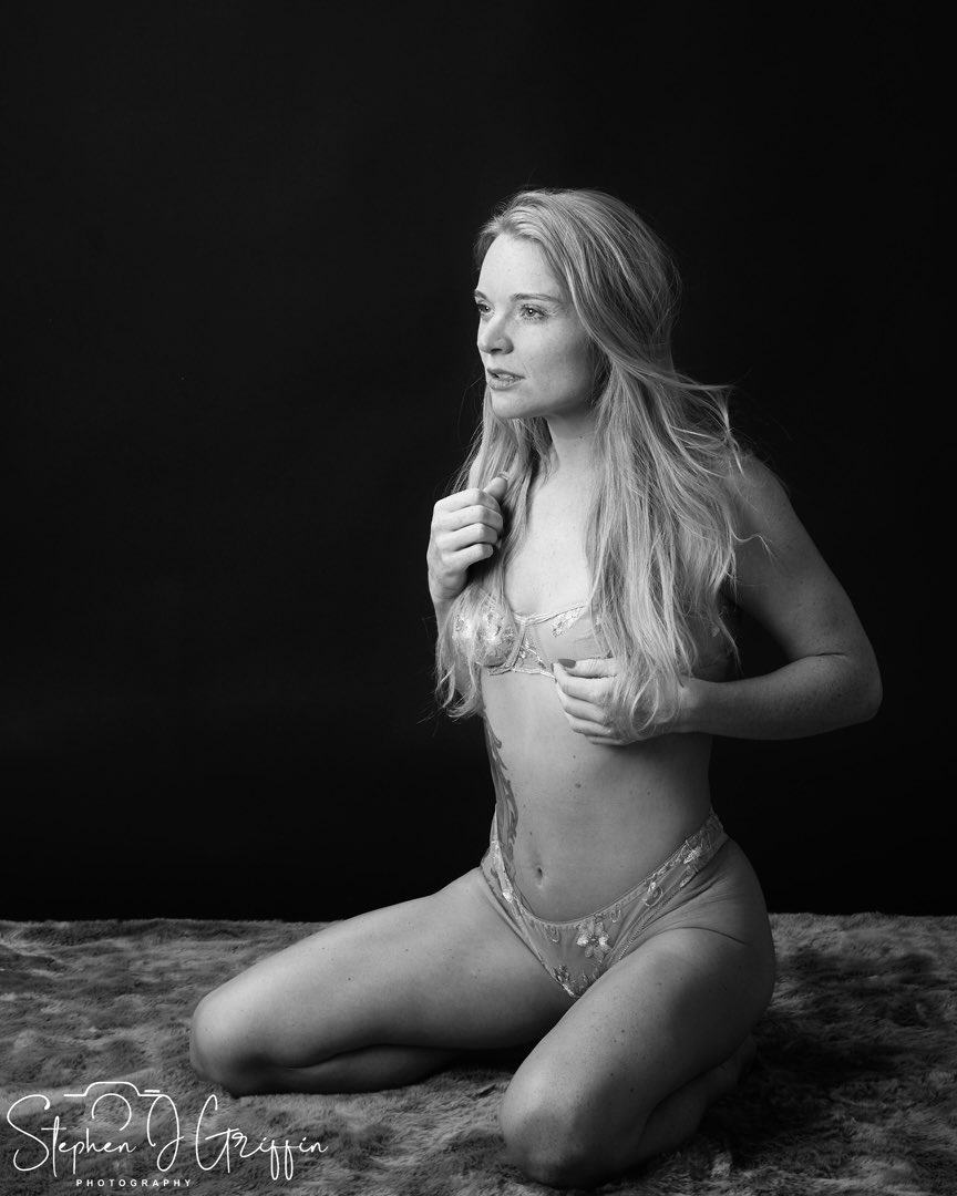 bhag_steve's tweet photo. Fantastic shoot with Lisa. Check out her IG at https://t.co/PpeAxQmnnV https://t.co/WH6gIIi3b9
