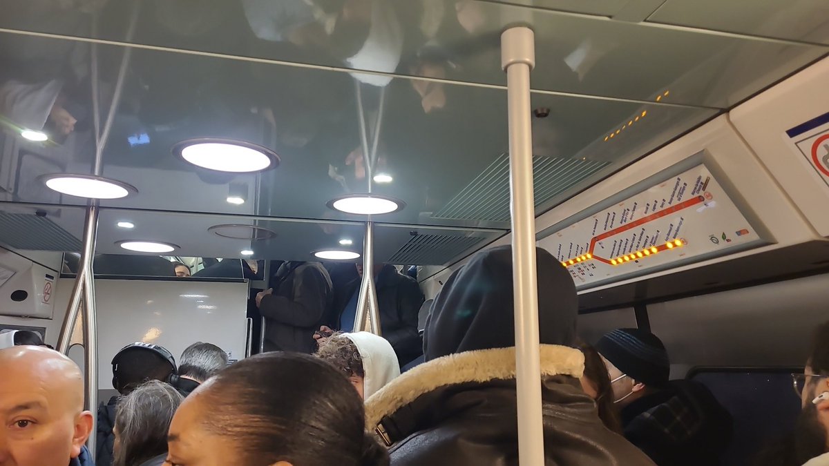 blundymombert tweet media