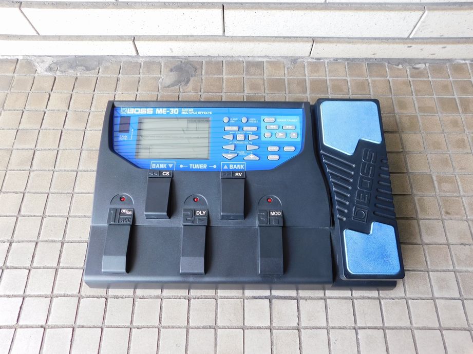 MARUYAHiroshima's tweet photo. 【中古】 BOSS ボス ME-30 マルチエフェクター
1990年代後半
いつの間にか「ビンテージマルチエフェクター」なんて呼ばれてたんですね
1990年代のコンパクトエフェクターのサウンドが入ってます
★詳細はホームページで★
https://t.co/JZ2T6gmRnS
#Boss #ME30 #マルチエフェクター #マルヤ #広島 https://t.co/s3v4ukPHEB
