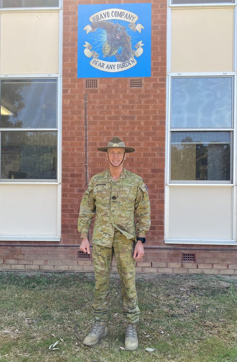 Excellent visit to the home of the soldier Kapooka to be reviewing officer for Army’s newest part time soldiers. Command Sergeant Major WO1 Mark Retallick’s first time back, visiting his room and company building. Continuity and tradition grounding first class training!