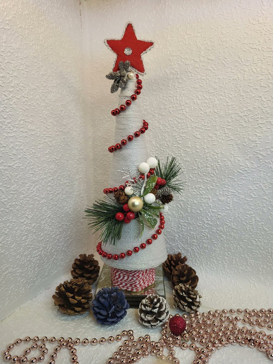 CreationTk's tweet photo. Red White Tabletop Ornament 
Christmas Tree Ornament, for your lovely home 
For more details visit our shop @ https://t.co/NrK8qReC6o

#whitexmastree #desktopxmastree #festivetree #redxmasdecor #treecones #decorations  #christmasgift #windowsilldecor #smallwhitetree #festivedecor https://t.co/RWFWYZzFV8