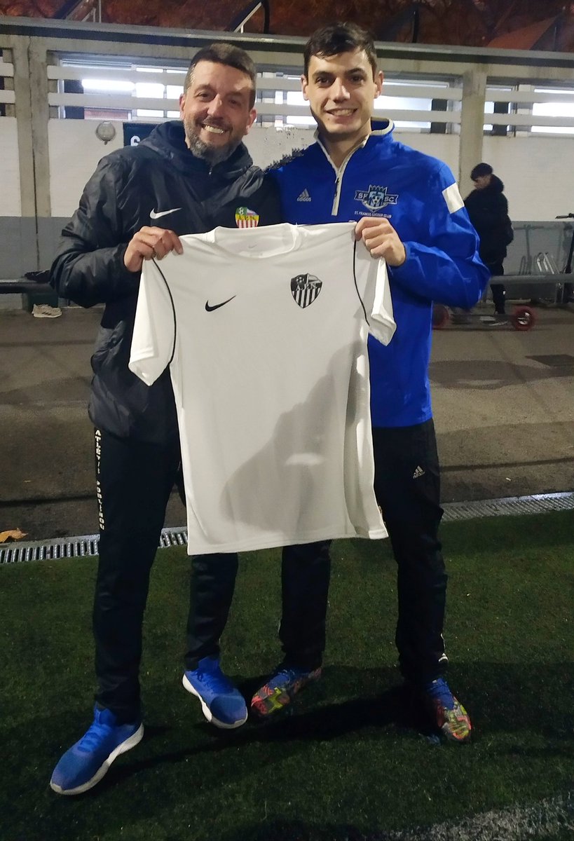 @BSierraMi10 , apasionado del fútbol se une al gran reto del Amateur B <a href="/AtleticPoblenou/">Atlètic Poblenou</a> , primer objetivo, conseguir la primera victoria, estamos en el 
camino, gracias amigo. 
#4cat #4cat16