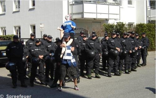 spreefeuer's tweet photo. 15 Jahre SF!

3 mal Meister.
2 mal Aufstieg.
6 Pokalsiege.
Unvergessliche Fahrten.
Freunde fürs Leben.

Und kein zweiter Europapokal! 🥺 https://t.co/JHKkOXwjMB