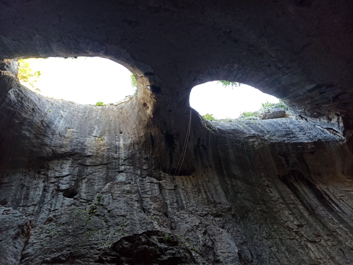 TsvetelinTs23's tweet photo. Пещера Проходна с. Карлово #godeyes #cave #prohodna #bulgaria #nature https://t.co/W8M7YanNz4