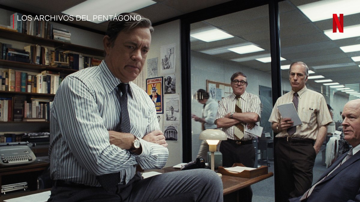 Tom Hanks es ese tipo de persona que puede ser astronauta, capitán, periodista o policía, que nos da igual. Nos gusta SIEMPRE.