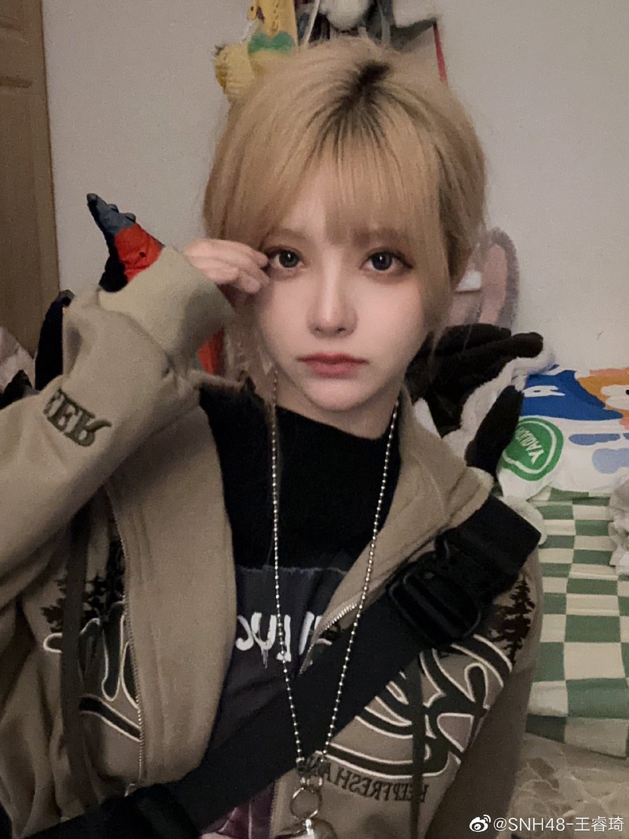 wfgrrb's tweet photo. 221208 왕루이치 웨이보 (3)

#王睿琦 #왕루이치 #Wangruiqi #SNH48 https://t.co/tdiOkNeiBN