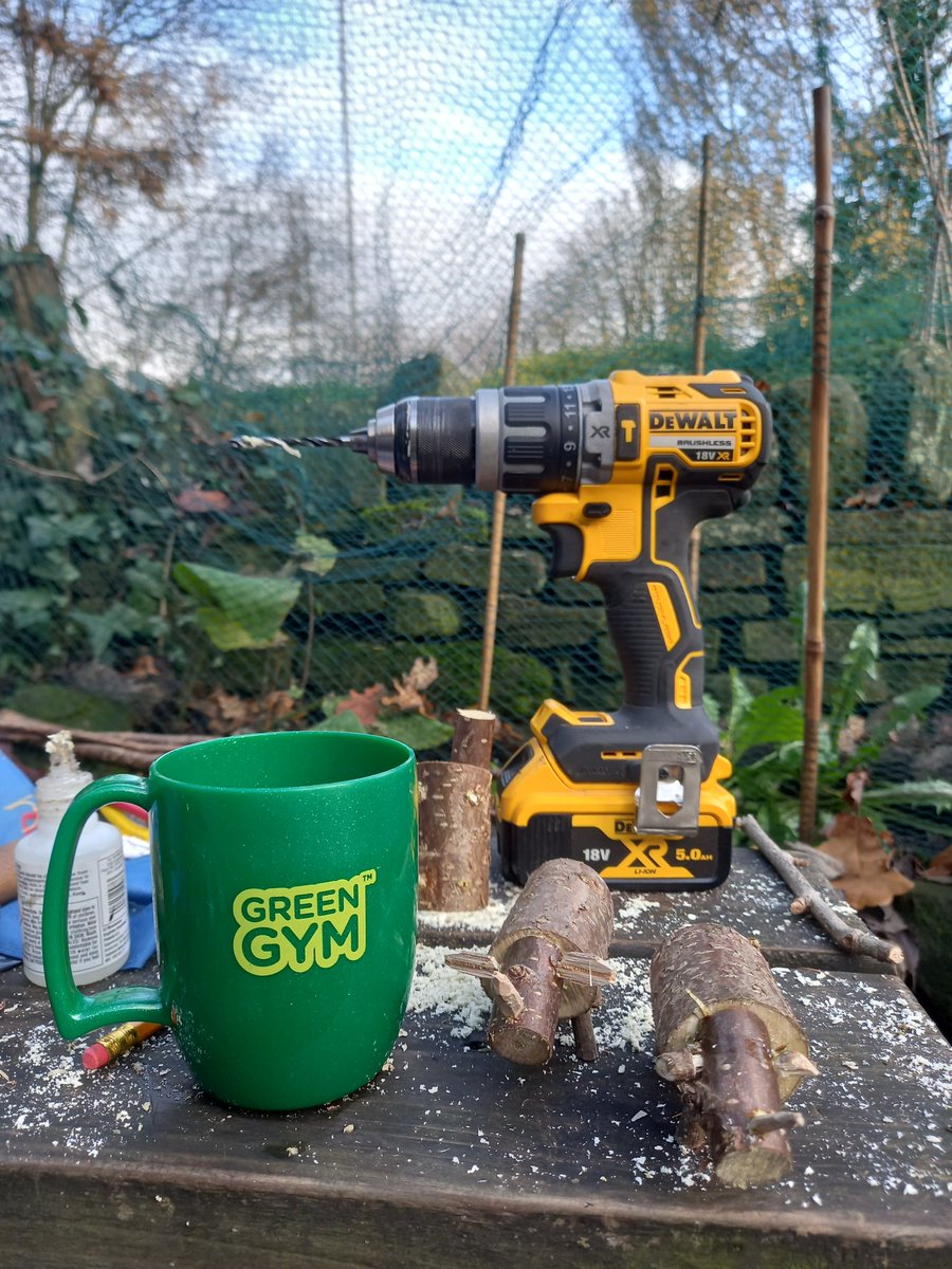 'It's so relaxing' Whittling next to the fire on a crisp sunny morning is a great way to practice #mindful activity and make these really sweet wooden rhinos all at the same time. #JoinInFeelGood @TCVtweets @TCVhollybush