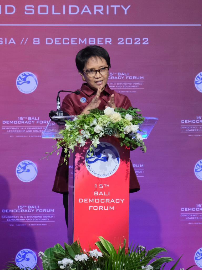 Menlu_RI's tweet photo. “In the midst of pessimism in democracy… Indonesia still counts on it” - Ret https://t.co/akVD5rNtD7
