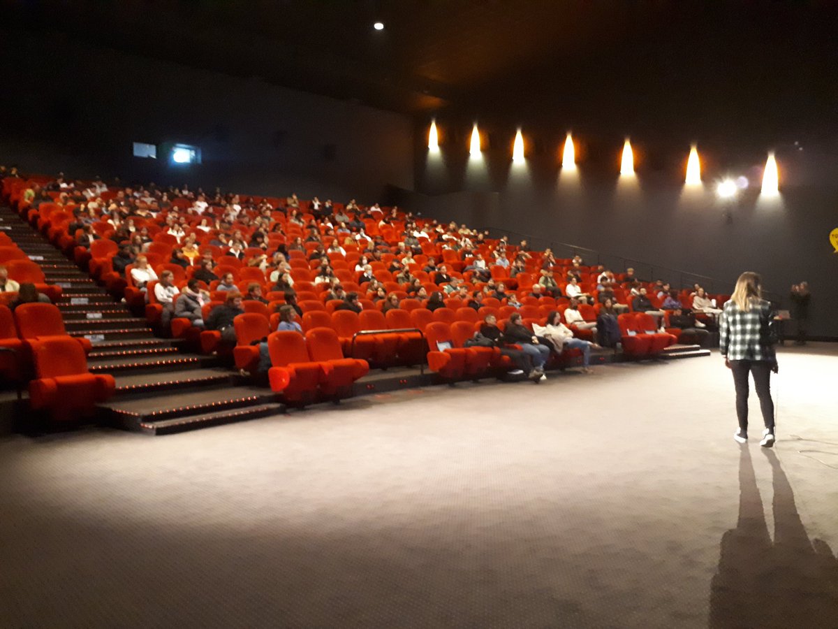 Début de la matinée "objectif ingenieure" organisée par <a href="/UIMMEure/">UIMM Eure</a> au cinéma Pathé d'Evreux. Une belle occasion pour nos élèves de découvrir l'industrie.