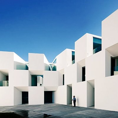 Bash_Mimar's tweet photo. .
#التصميم_المعماري

مبنى سكني لكبار السن
تصميم: مانويل آيريس ماتيوس https://t.co/w5vVJA2dW5