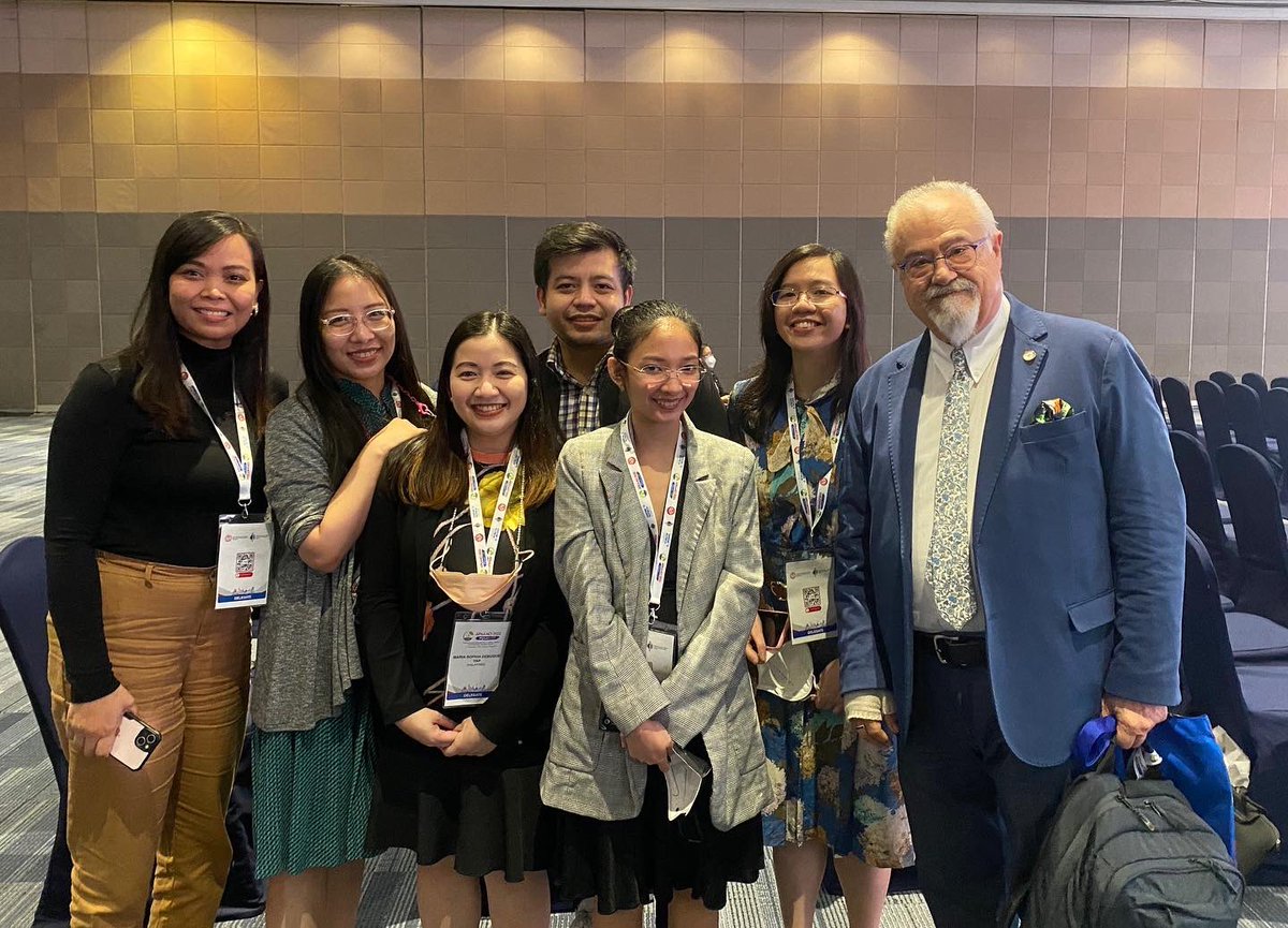 roselle_md_aai's tweet photo. And #APAAACI2022 #PSAAI@50 ended! Thank you to all the speakers! Here is the promised photo Prof @agnesleungsy 😊 Thank you for the time! https://t.co/i3A9mMenAc