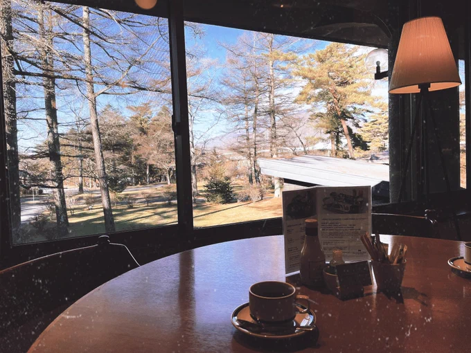 友達と軽井沢行ってお買い物して温泉行ってお泊まりして桃鉄とモンハンしてうさぎさんの素晴らしさについて語り合ったりコスメの話とかできて楽しかった 