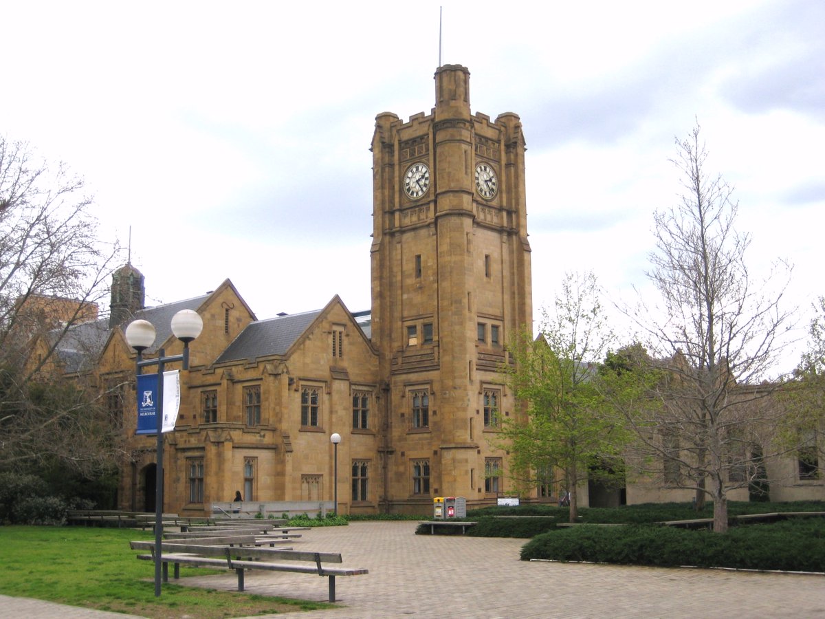 🧙‍♀️Jan 1st, 2023 I am joining @cis_unimelb as a Cont. Lecturer and will be a part of its fabulous #NLProc Group: cis.unimelb.edu.au/research/artif…!

🪄Interested in joining the group as a PhD student? Please email us or approach Lea Frermann, Daniel Beck, Jey Han Lau, Ed Hovy at #EMNLP2022