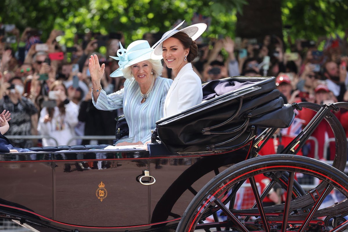 HRHPWales's tweet photo. June 2: The Queen Consort, The Princess of Wales, Prince George, Princess Charlotte and Prince Louis attended the Trooping The Colour parade. This year, this day also marked the beginning of the celebrations of the Platinum Jubilee of Queen Elizabeth II. https://t.co/Yl586xXOuh
