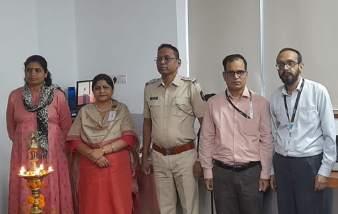 AIMSRMumbai's tweet photo. At Aditya Institute of Management Studies and Research, Cyber Jagrookta Diwas was celebrated on 7th December, 2022 by inviting an eminent and dynamic Police Inspector (Crime), Shri Vijay Madaye Sir of Borivali Police Station to deliver a talk.

#MumbaiPolice #AIMSR #Cybercrime https://t.co/of0onW5Brv