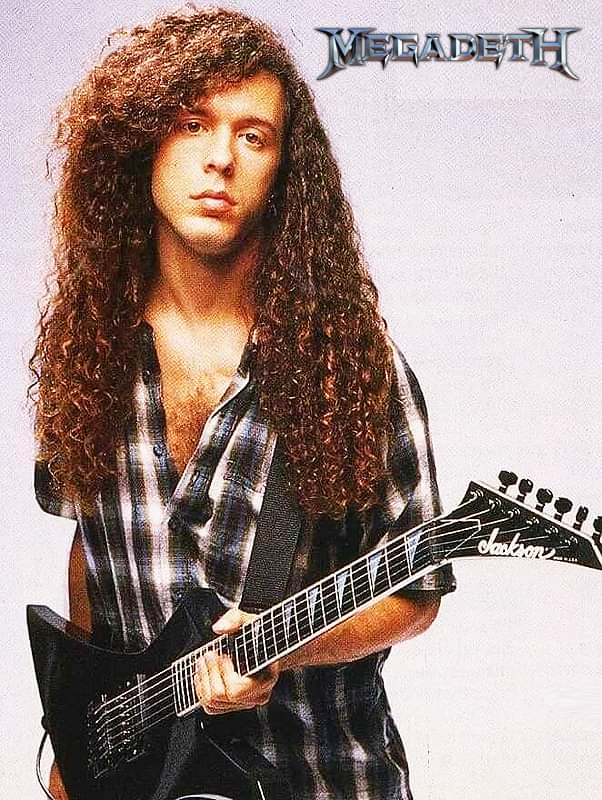 Happy birthday MARTY FRIEDMAN!
(December 8, 1962) 