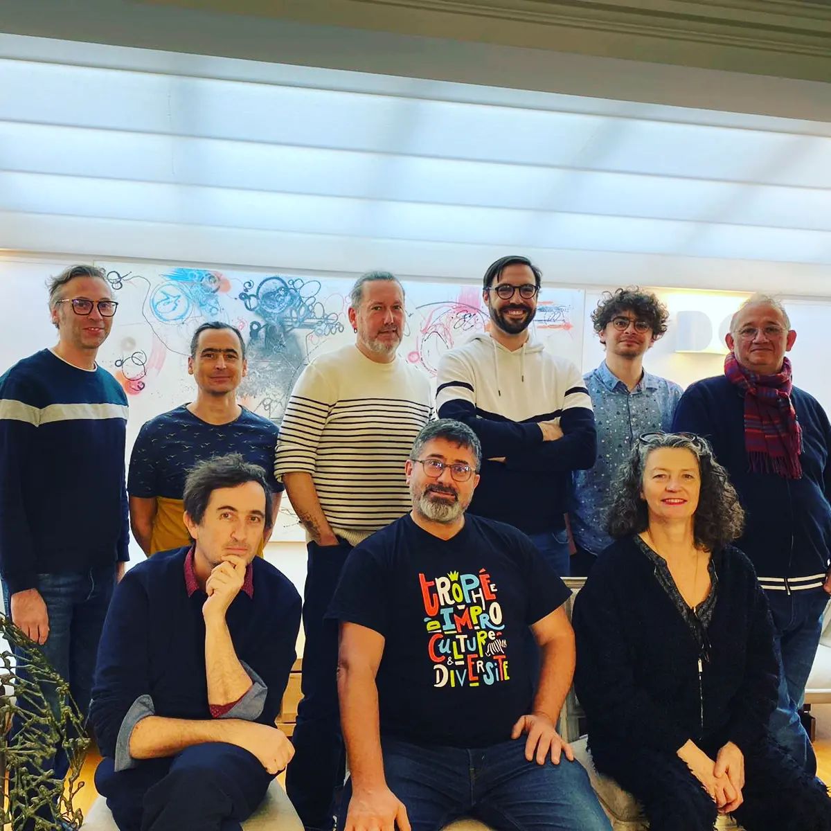 improsavoie's tweet photo. #EAC Hier, Pierre-antoine de @PdgCie @improsavoie a intégré le collège des Directeurs Artistiques du Trophée d'#Impro Culture et Diversité. Nous aurons le plaisir d'animer le réseau @auvergnerhalpes. https://t.co/lr4vspptQR