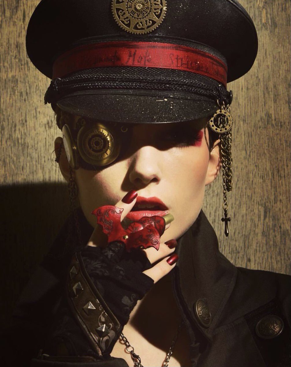 hnaoto_official's tweet photo. 【h.NAOTO STEAM】
#Steampunk and mask.
Armor to protect the lungs from the air polluted by the Industrial Revolution.
Fashion mask wear for the modern industrial revolution.
#STEAMPUNK →https://t.co/rvPiKZq2dI
#MaskWEAR #mask #fashionmask https://t.co/o6h1ysWC0f