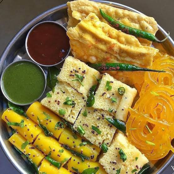 Malaguena27's tweet photo. I generally never do this - but I’m proud of us gujjus !!
We rejected every freebie .we said no to pAAP .
We voted very wisely .
Sharing my plate with you all . #GujaratElectionResult #NoAAP https://t.co/8JdOrA6M6Z