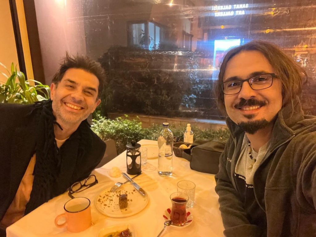 CanselElcinLife's tweet photo. @cansellelcin #Repost @erencaner
Günün hatırası ☺️👍 @canselelcin #canselelçin #erencaner #gönülçelen #eskidostlar #muratturalı #murathoca #onur https://t.co/PG2nFGdP85 https://t.co/zXDupfBXeI