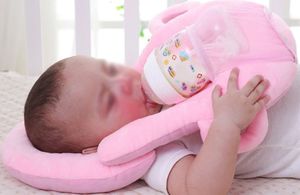 An urgent safety alert has been issued for baby self-feeding pillows, which are now identified as dangerous due to their design and use. Anyone using these products should immediately stop and dispose of them as they can cause serious harm or death. orlo.uk/w5XPY