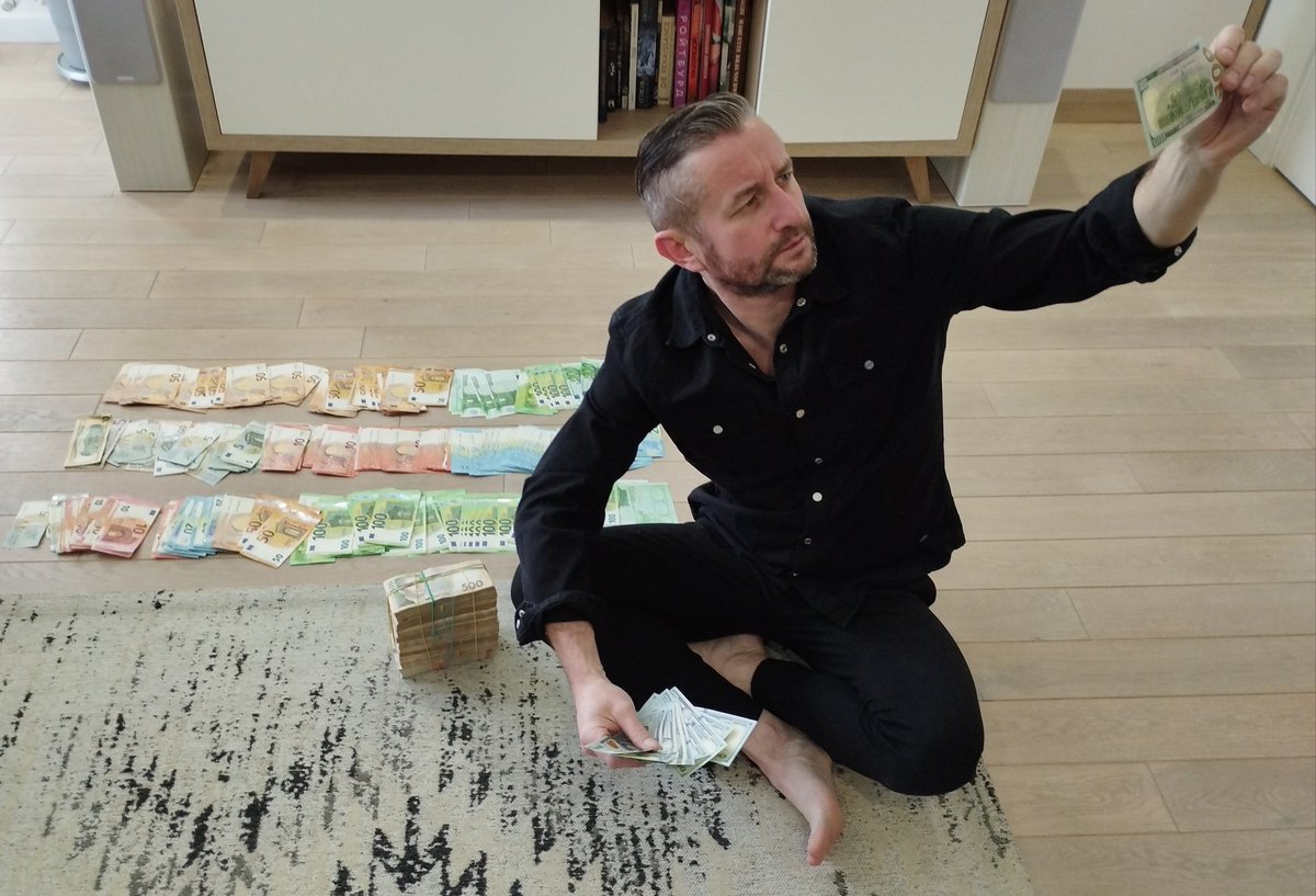 Ще один мільйон гривень до Харкова)
Зібрали за останній місяць на виступах.
Українське мистецтво працює на перемогу.

Всім доброго ранку)