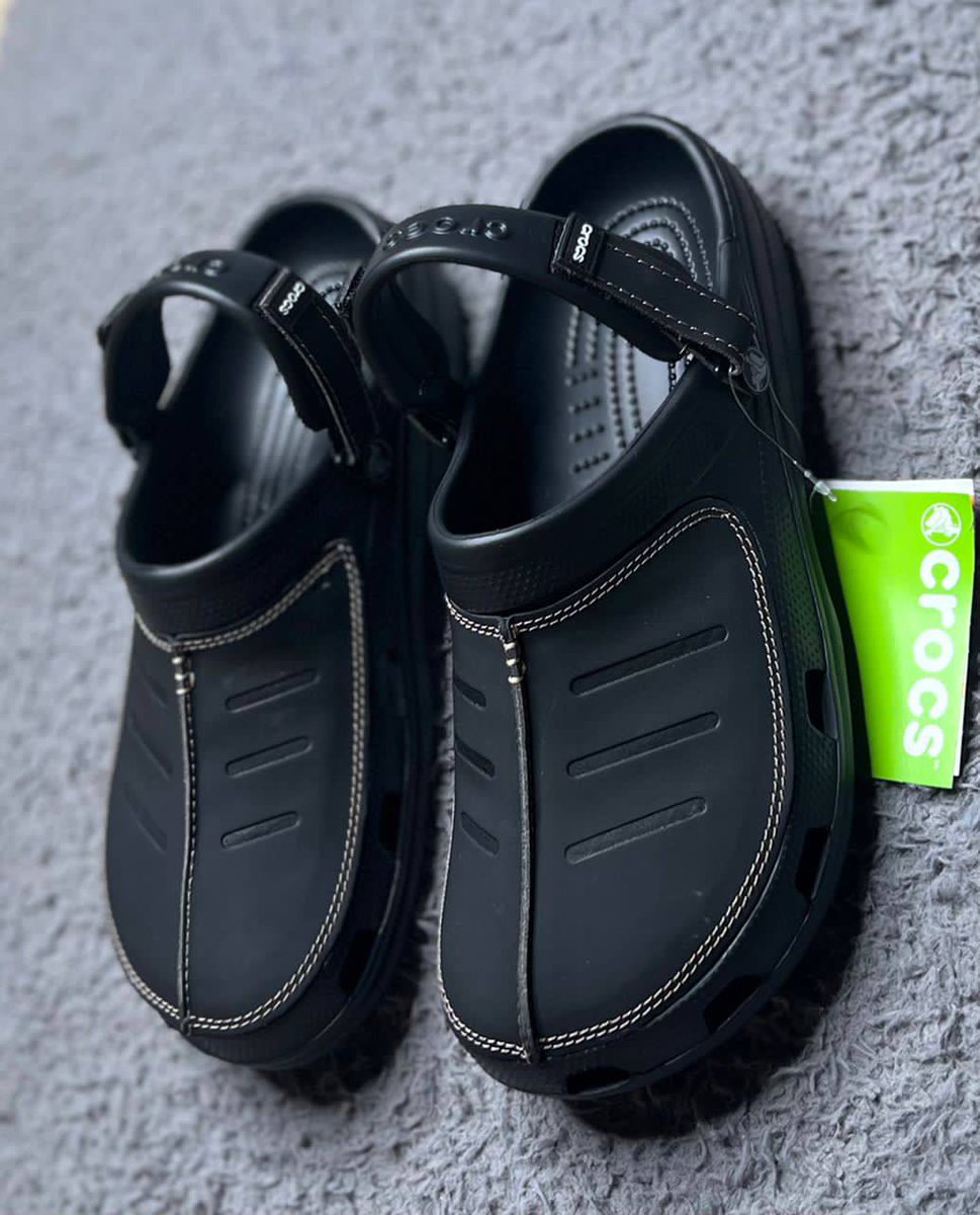 EvelynTabitha1's tweet image. I sell crocs both loafers and rubber at affordable prices @Reifyhub 

We are currently having December discount sales instagram.com/reifyhub