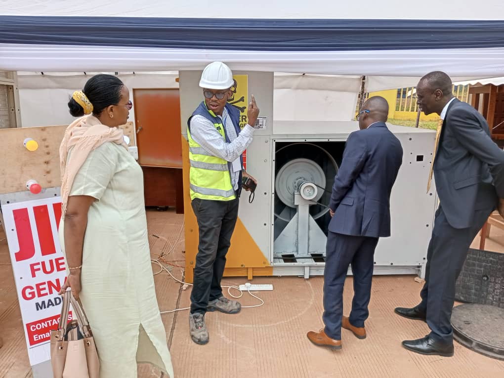 UIRI_UG's tweet photo. #UIRIAT20 
celebrating 20 years of @UIRI2017 's service to Uganda 
@STIsecretariat @StateHouseUg @KagutaMuseveni @JanetMuseveni @seetvuganda @Parliament_Ug 
From modest beginnings to a Centre of Excellence.@GCICUganda @HDI_Uganda @ https://t.co/EYs0pWfqIF
