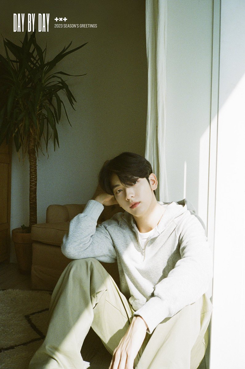 TXTPlCS's tweet photo. soobin season's greetings 2023 day by day https://t.co/kf9c5NQczz