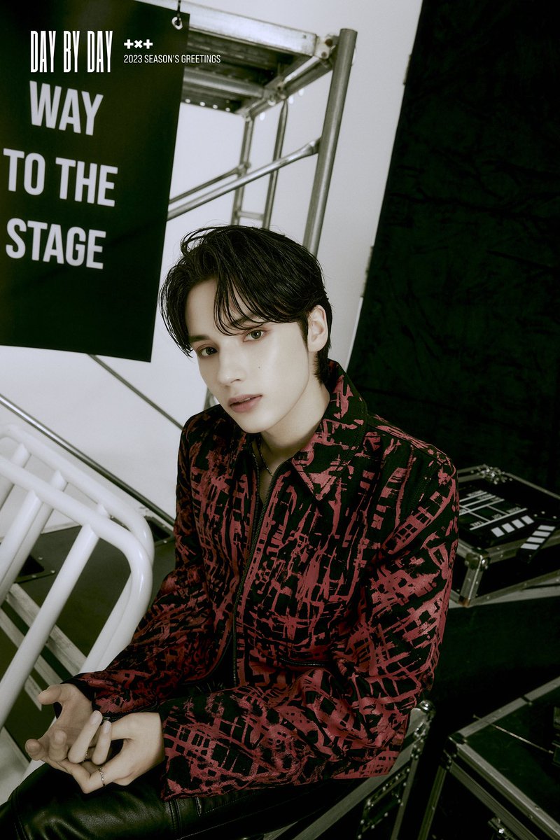 TXTPlCS's tweet photo. hueningkai season's greetings 2023 day by day https://t.co/LHsC0sF5Bp