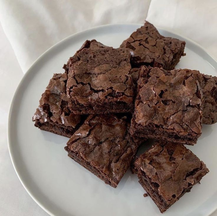 ♡ new order ♡
order: brownies
for: <a href="/kilingshire/">mili ⭐⭐⭐</a>
from: joonie <a href="/ichillin_km/">ICHILLIN' OFFICIAL</a> <a href="/I_m_chillin/">ICHILLIN'</a>
message: “have a great day bestie!”