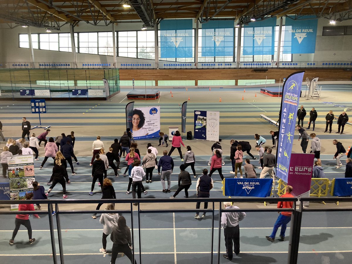 CBirette's tweet photo. Lancement du stade vers l’emploi au stade Jesse Owens de Val de Reuil.
Plus de 90 participants 👍
Bravo @Poleemploi_Ndie Louviers et @FFAthletisme comité de l’Eure 👏👏💪💪 https://t.co/KWSjx7Ysbs